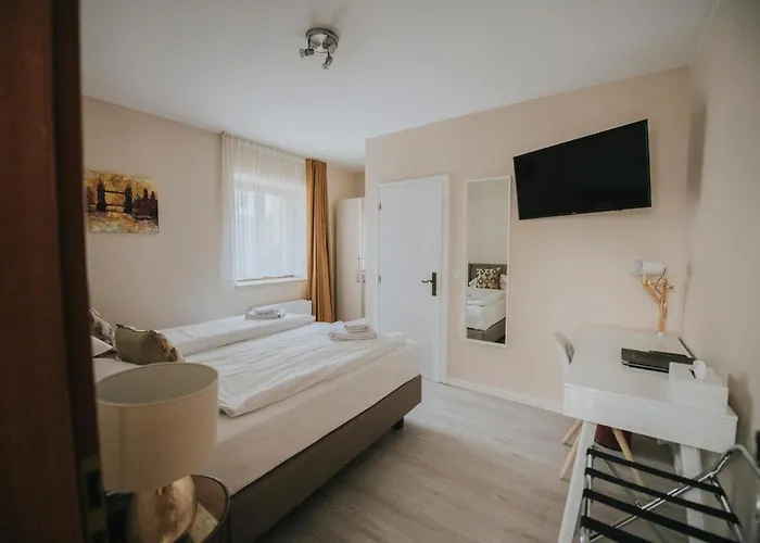 Le Chatelet Hotel 3*