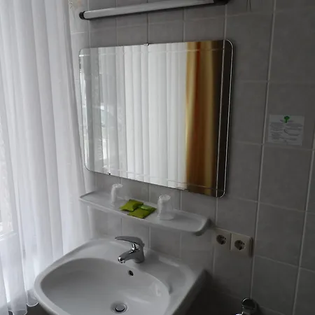 Le Chatelet Hotel