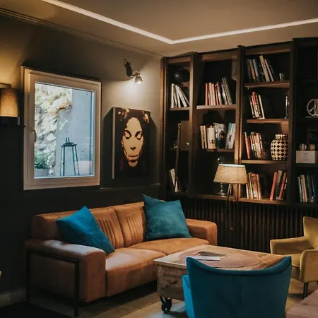 Le Chatelet Hotel