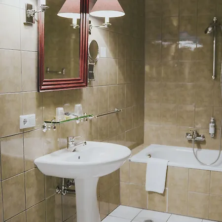 Le Chatelet 3* Luxemburgo