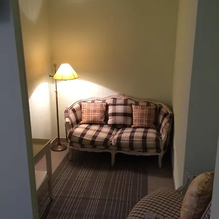 Le Chatelet Hotel 3*